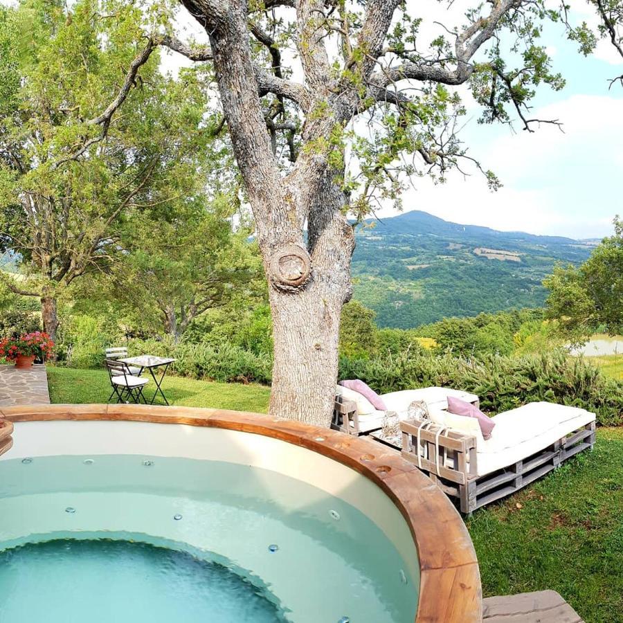 Agriturismo Sugheretello 森普罗尼亚诺 外观 照片
